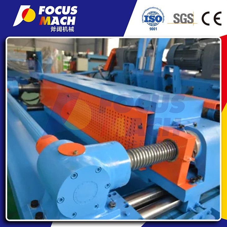 High Efficiency Wood Veneer Peeling Machine
